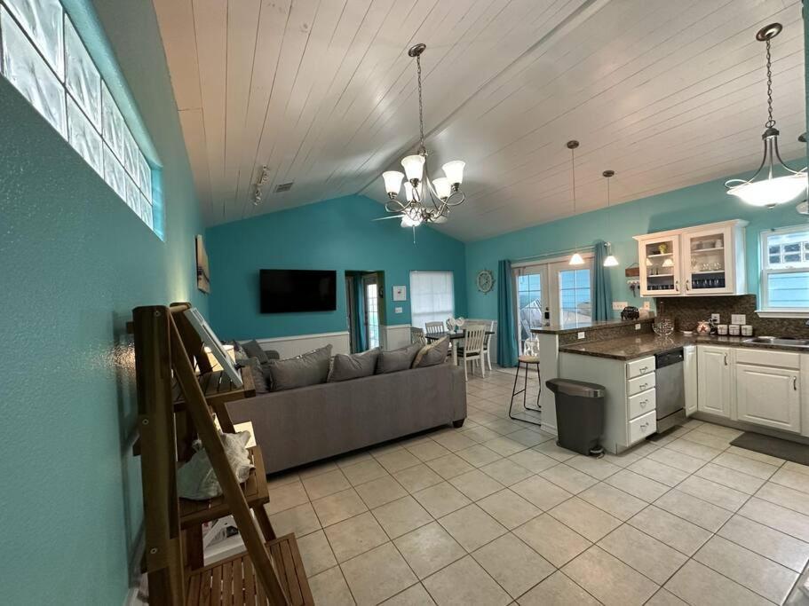 Barefoot Bungalow - Pet Friendly- 2 Bdrm Townhome Corpus Christi Eksteriør billede