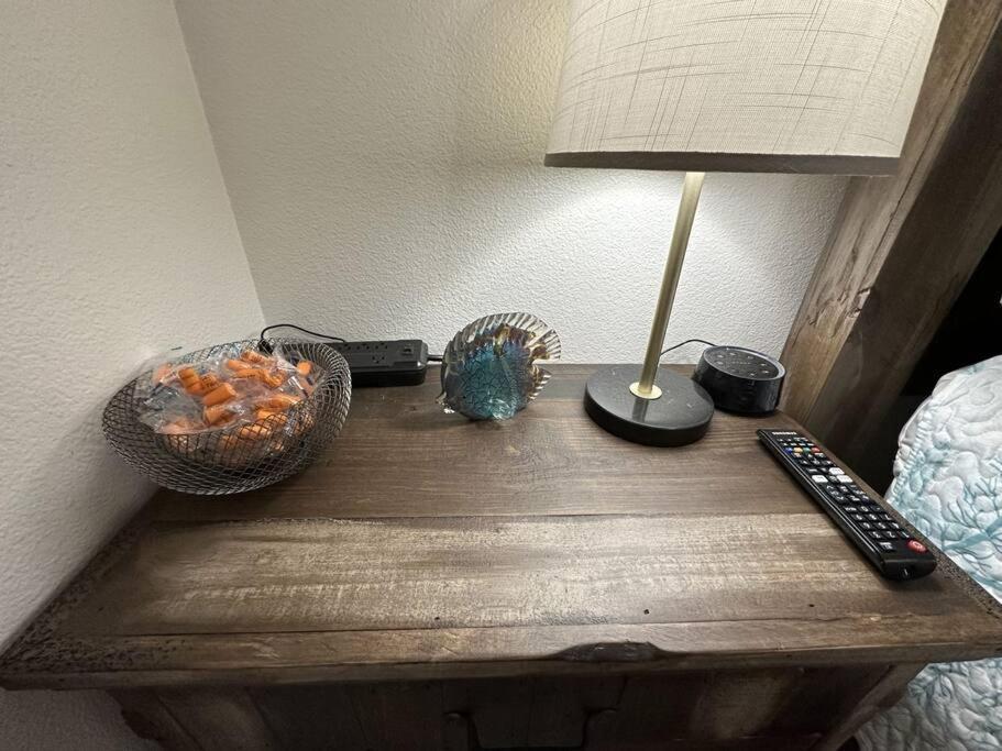 Barefoot Bungalow - Pet Friendly- 2 Bdrm Townhome Corpus Christi Eksteriør billede